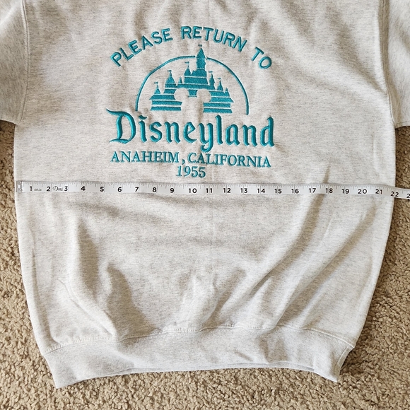 Little Jar of Magic Disneyland Embroidered Sweatshirt oopsie - Picture 4 of 7